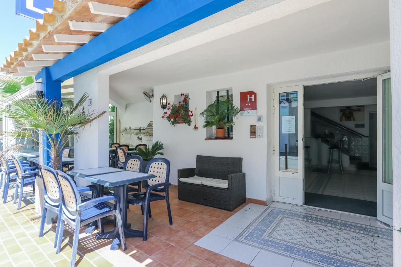 Hotel Les Palmiers En Camargue Сент-Марі-де-ла-Мер Екстер'єр фото