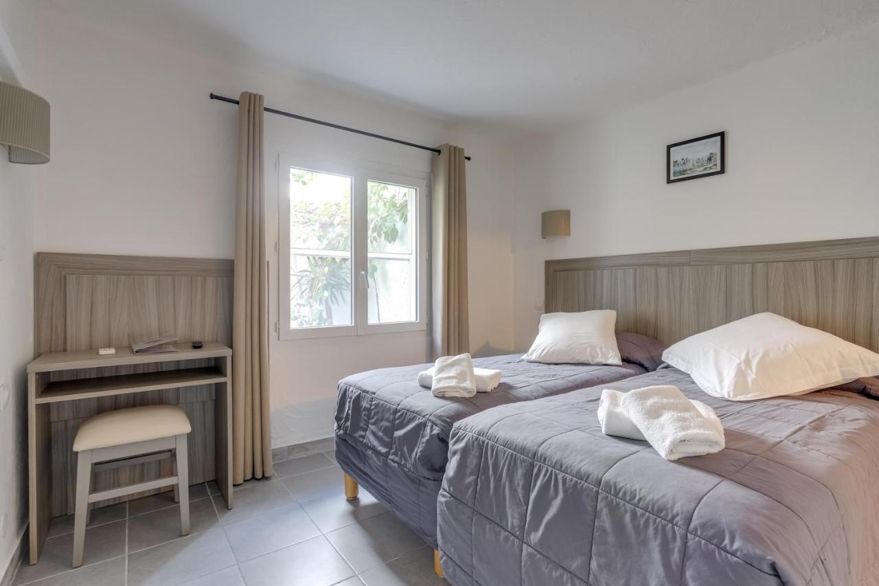 Hotel Les Palmiers En Camargue Сент-Марі-де-ла-Мер Екстер'єр фото