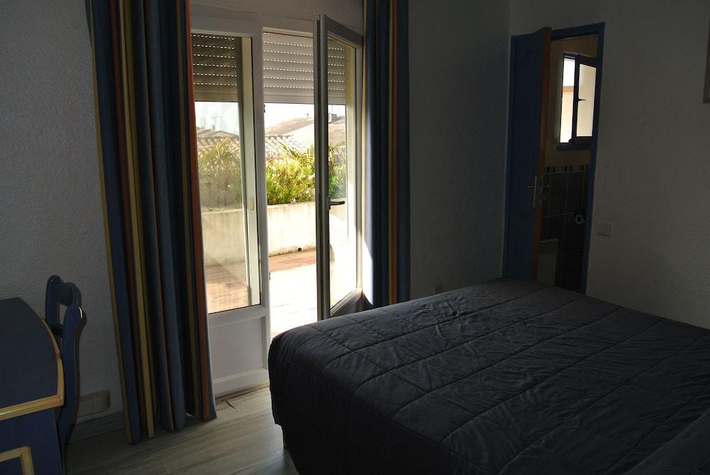 Hotel Les Palmiers En Camargue Сент-Марі-де-ла-Мер Екстер'єр фото