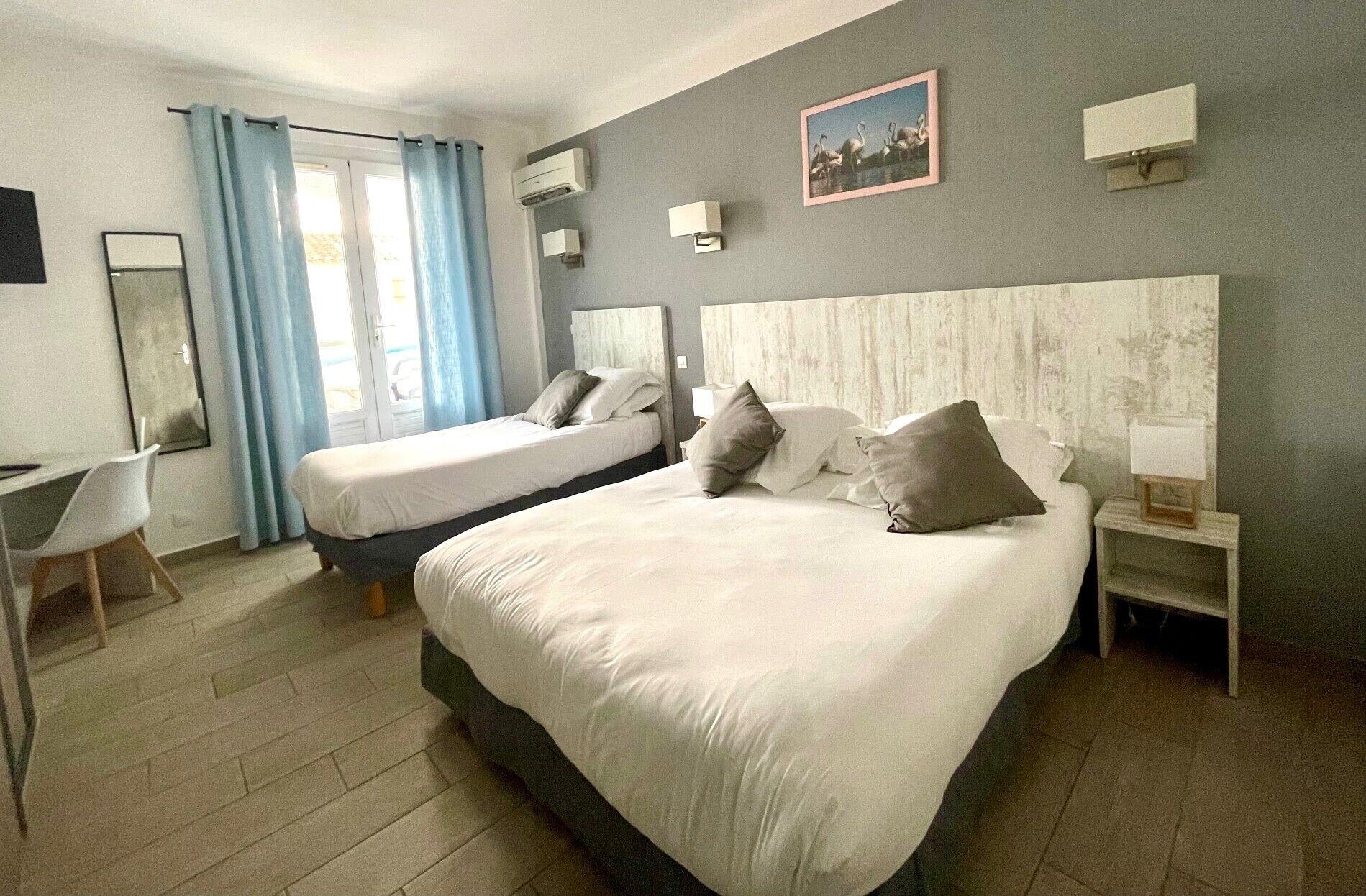 Hotel Les Palmiers En Camargue Сент-Марі-де-ла-Мер Екстер'єр фото