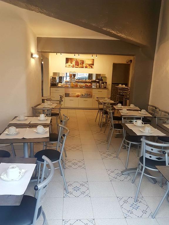 Hotel Les Palmiers En Camargue Сент-Марі-де-ла-Мер Екстер'єр фото