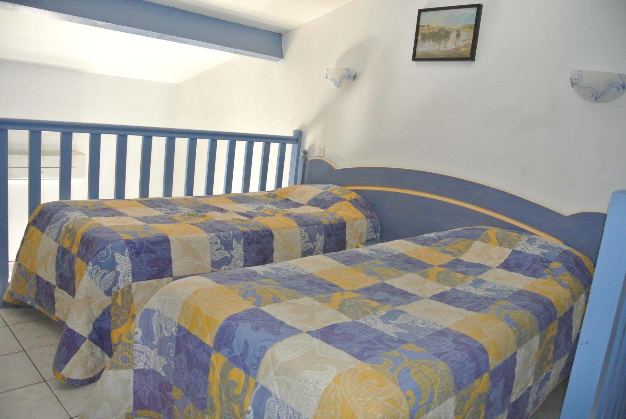 Hotel Les Palmiers En Camargue Сент-Марі-де-ла-Мер Екстер'єр фото
